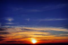 sun_setting_by_blooper1980_d2t0duw-fullview
